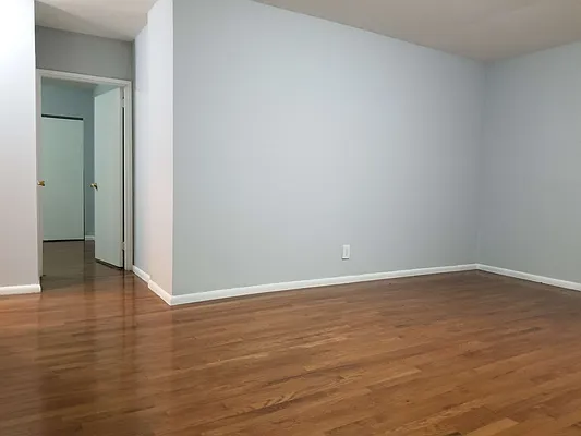 Rented by Bruma Realty LLC | media 28