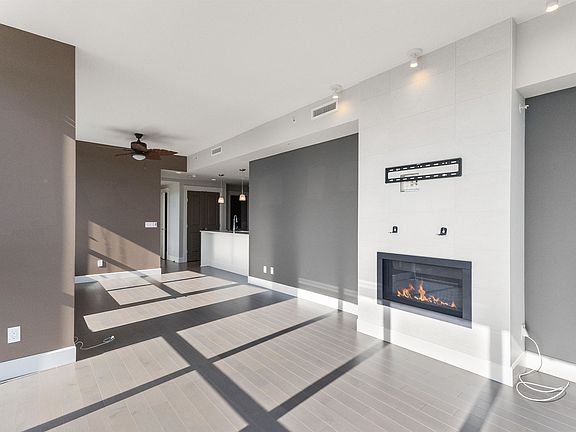 2nd image of 2180 Gladwin Rd #2206