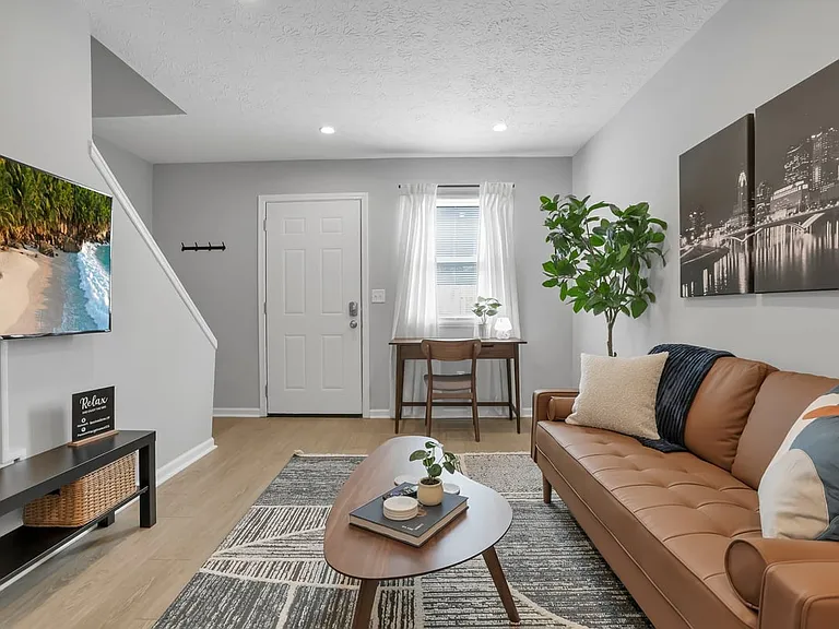 380 Forest St #G — Photo 26