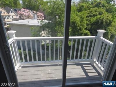 118 N Grove St, East Orange, NJ, 07017