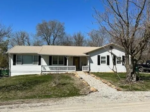 204 Vine St, Ridgeway, MO 64481