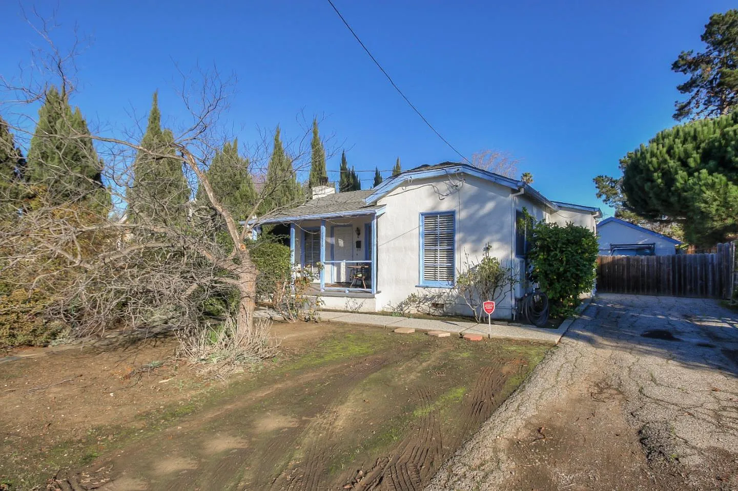 1030 Haven Ave photo 1
