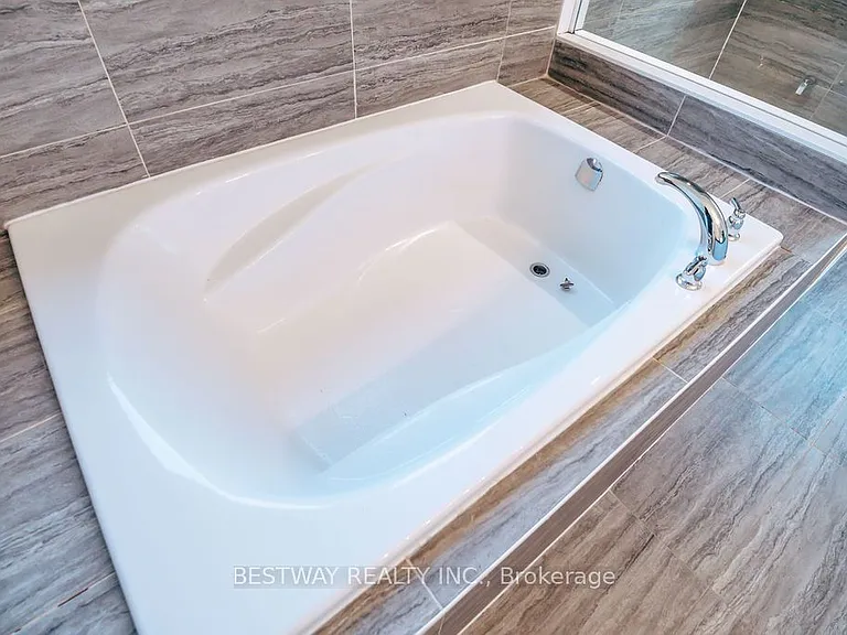 486 Greenwood Dr — Photo 33