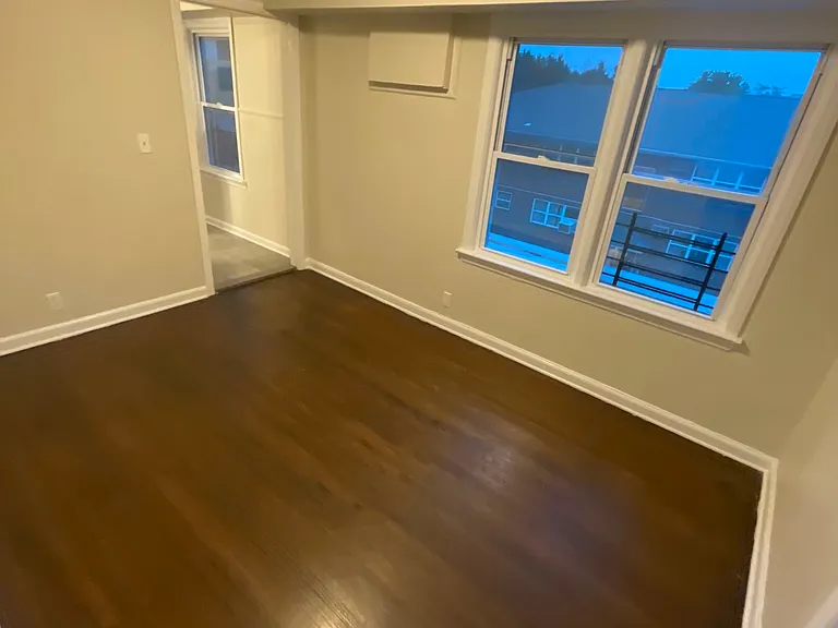 129 Maple Ave #3 — Photo 5