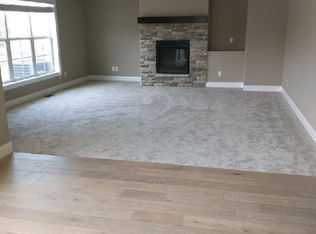1614 E Lexington Dr, Urbana, IL 61802