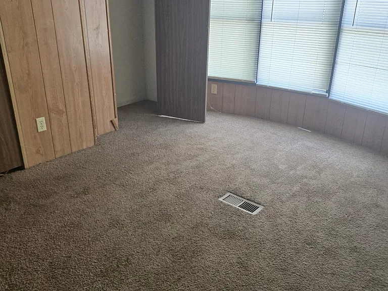 1701 Mascoutah Ave #9 — Photo 2