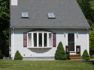 20 Cardinal Cir, Taunton, MA 02780