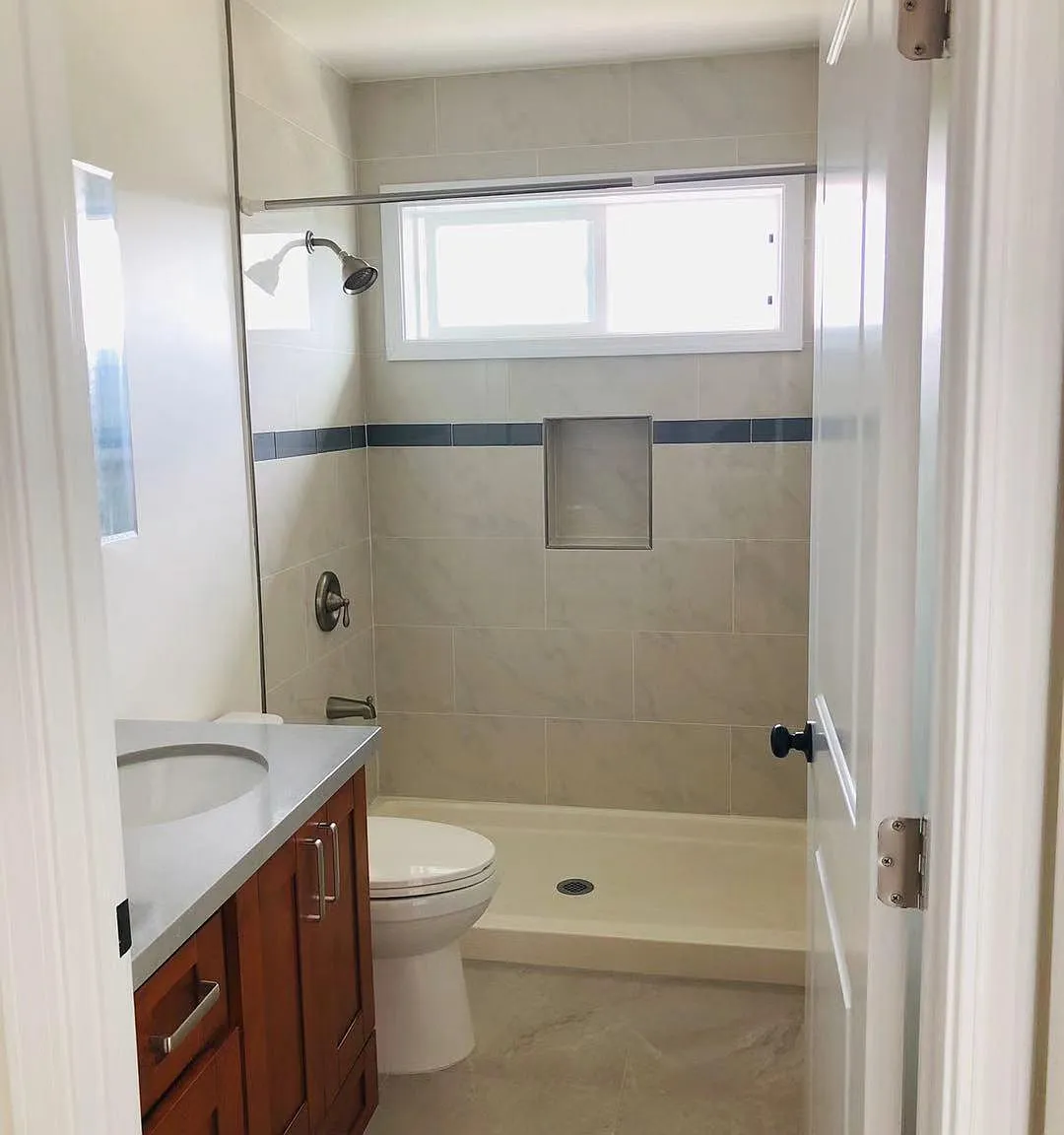 2 bed, 800 sqft, $2,300 — Photo 1