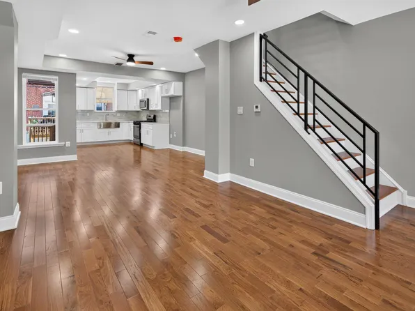 938 Marcella St, Philadelphia, PA 19124