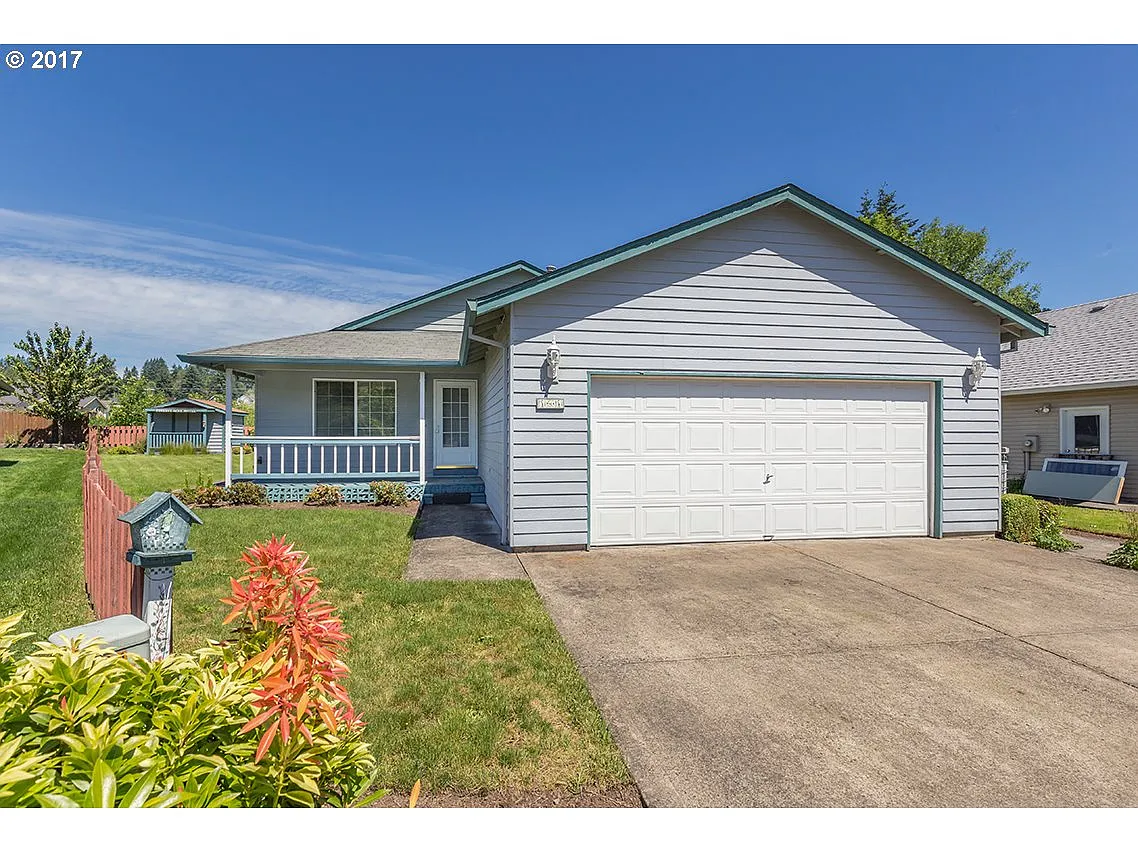 141 Ivy Ln photo 1