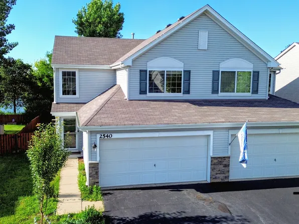 2540 Carlisle Ln, Hampshire, IL 60140