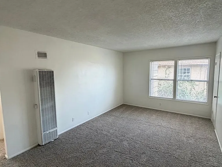 Christine-Bldg#1 — Photo 13