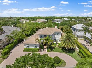 520 Palm Island Ln, Indian River Shores, FL 32963