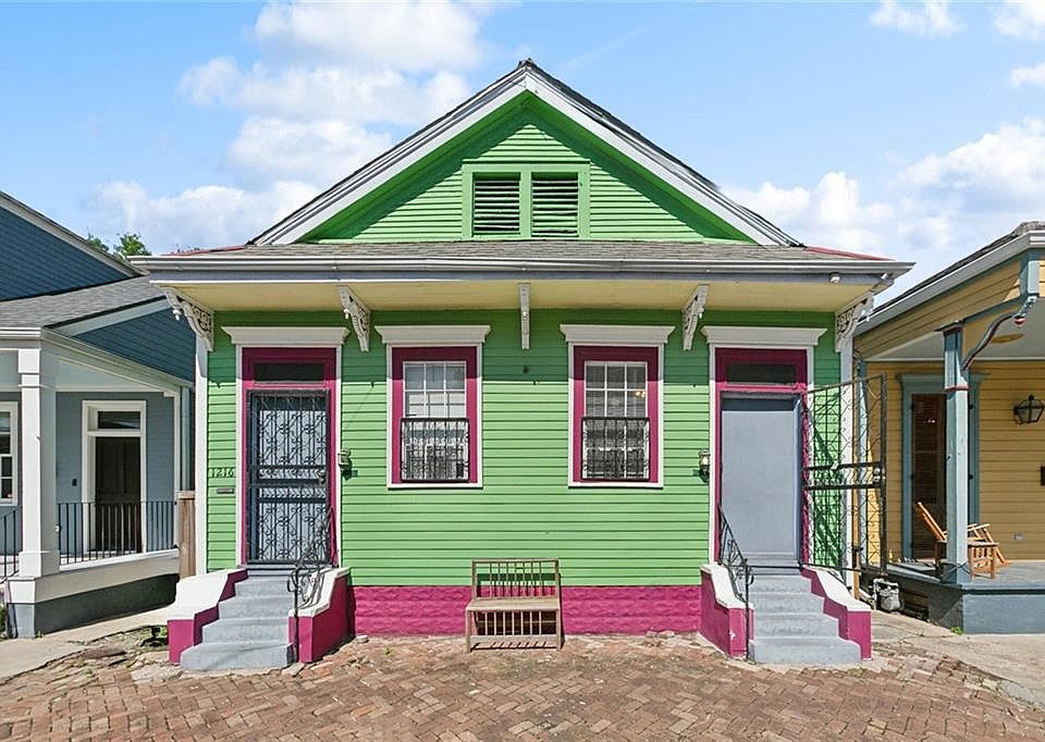 1st image of 1216-18 Louisa St