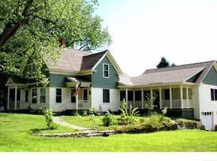 26 Main St, Raymond, ME 04071