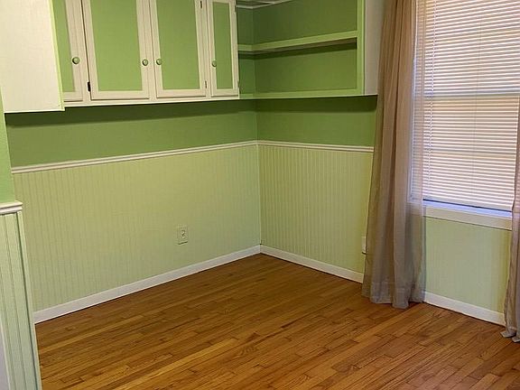 5th image of 2809 Duberry St