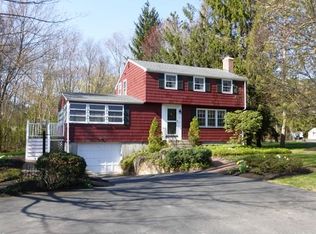 8 Spencer Rd, Acton, MA 01720
