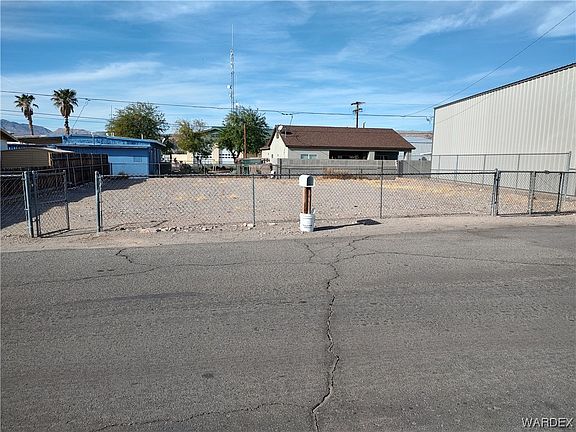 3rd image of 517 Mead Lane