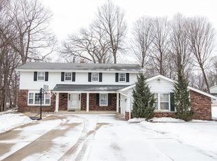 540 Forest Ct #550, Brookfield, WI 53045