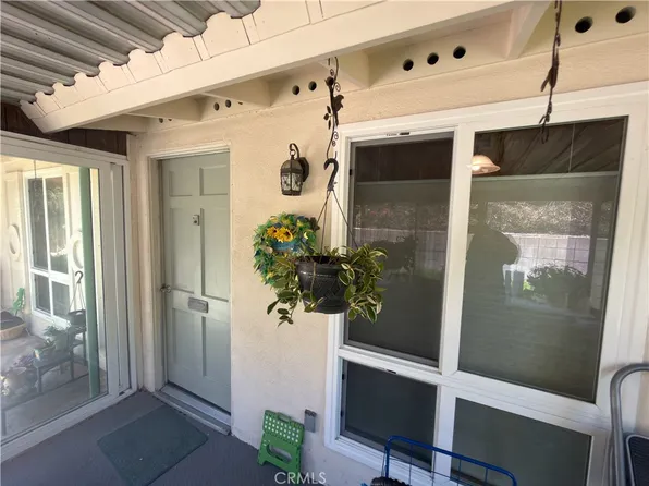 26857 Avenue Of The Oaks Unit A, Santa Clarita, CA 91321