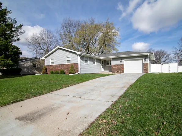 871 Robert Dr, Bourbonnais, IL 60914