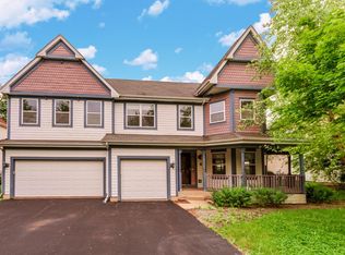 8077 Vail Ct, Long Grove, IL 60047