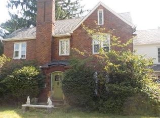 1957 Temblethurst Rd, South Euclid, OH 44121