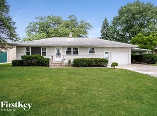 1430 Creek Ave, Aurora, IL 60505