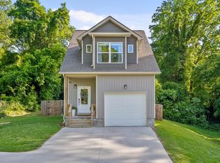 3266 E 38th St, Chattanooga, TN 37404