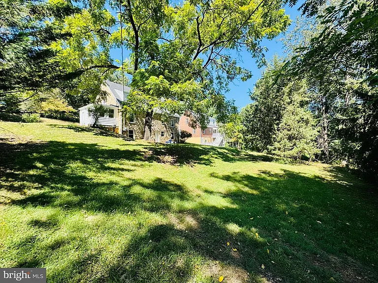 311 Villa Ave — Photo 30
