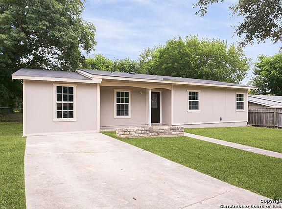 2nd image of 3023 Greenacres