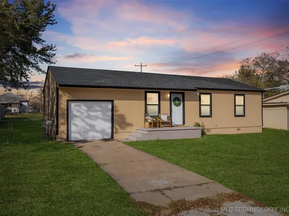 1108 W 15th St, Bartlesville, OK 74003