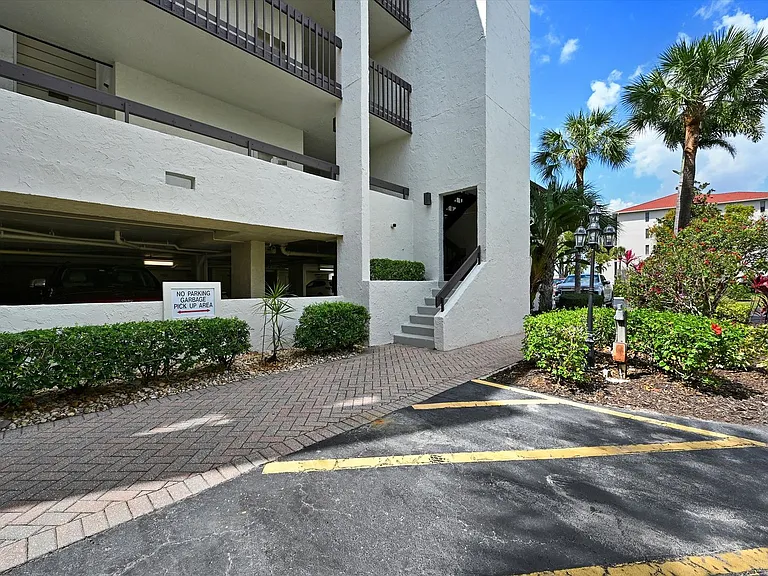 4821 S Landings Dr #106 — Photo 35