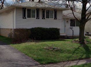 2127 Shawbury Ct E, Columbus, OH 43229