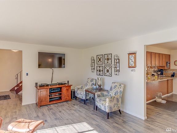 4th image of 5406 Normandy Dr SE