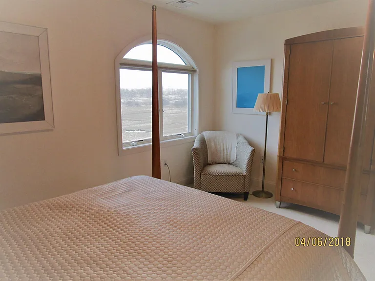 four-poster bedroom looking east