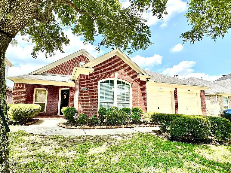 20902 Avery Cove Ln — Photo 11