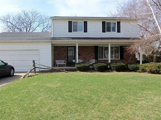 12208 Townline Rd photo 1