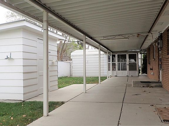2nd image of 1512 Torthay Pl