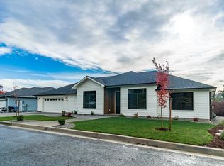 1954 Culver Loop, Sutherlin, OR 97479