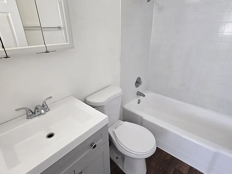 University View Apartments — Photo 49