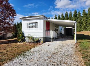 87 Klondike Ln, Hendersonville, NC 28792