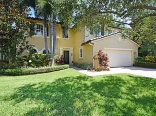 1225 Merlot Dr, Palm Beach Gardens, FL 33410