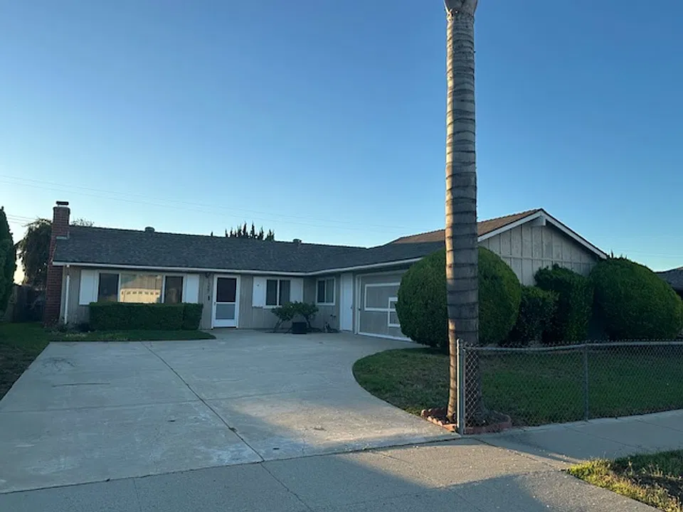 1357 Currant Ave