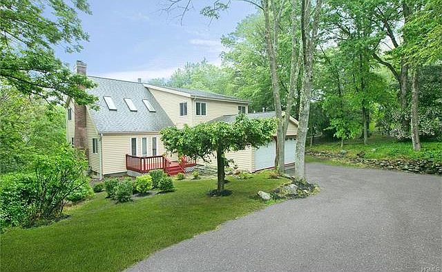 1st image of 18 Glen Dr