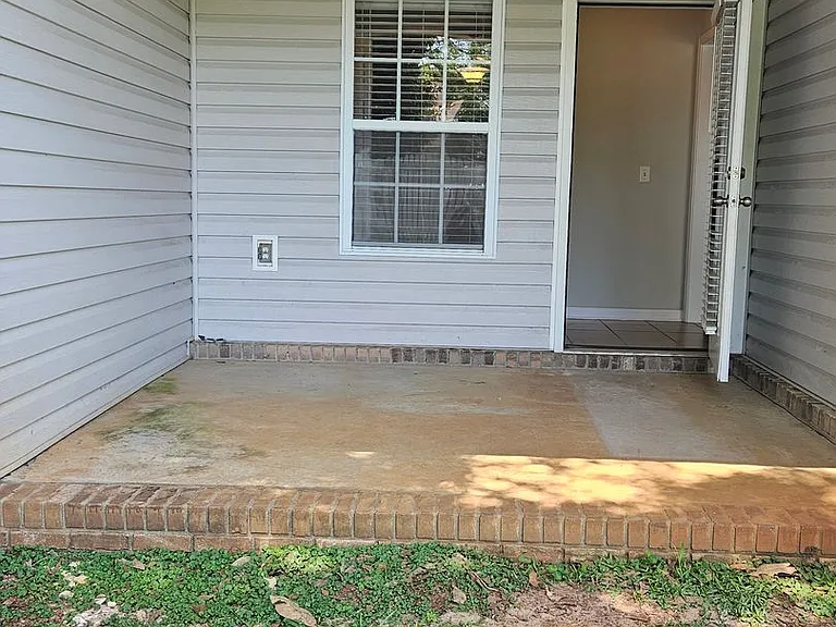 122 Jasmine Cir — Photo 2
