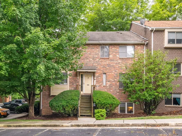 1725 Donlee Dr, Blacksburg, VA 24060