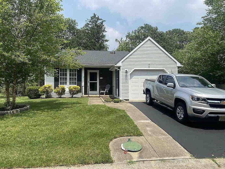 1st image of 20 Penwood Dr #54B