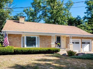 1815 S Timber Ct, Peoria, IL 61607