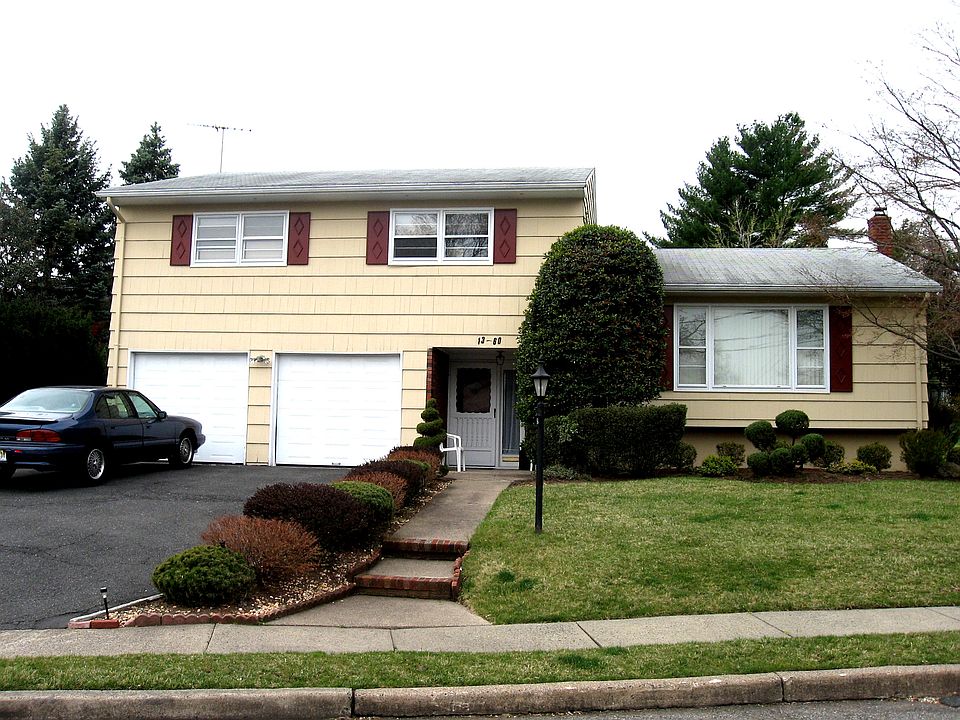 1st image of 13-60 Comerford Pl